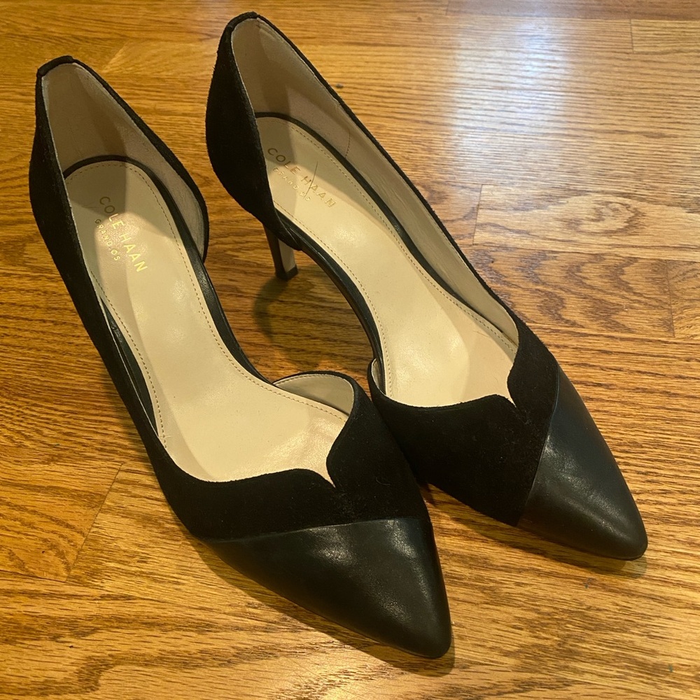 Cole Haan Black Suede and Leather D’Orsay Heeled Pumps. EUC